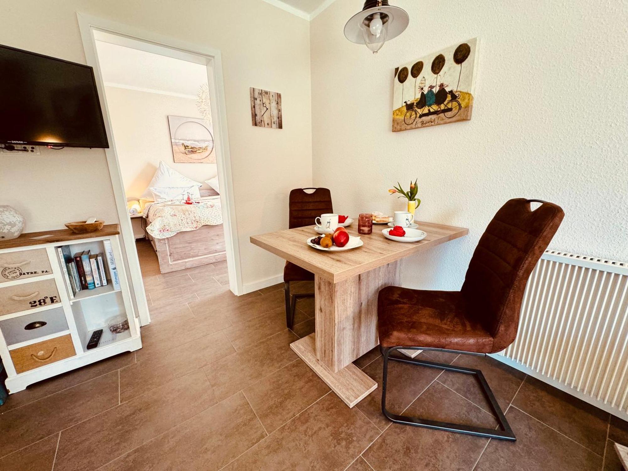 Schönhagen Segelund - Zeit Fuer Uns- Ruhige Und Sonnige Ferienwohnung Mit Terrasse Und Garten Nahe Strand Und Ostsee מראה חיצוני תמונה